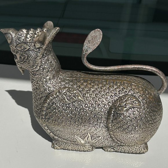 CAMBODIAN VINTAGE DRAGON ART DECOR, ANTIQUE 1900s BETEL NUT BOX - Picture 5 of 7